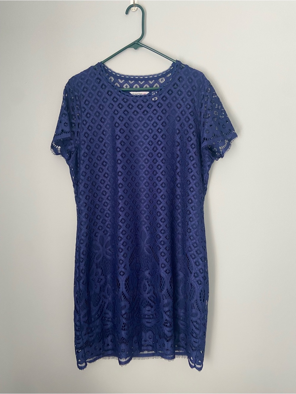 Isaac Mizrahi navy blue lace overlay dress sz Large knee length sleeves